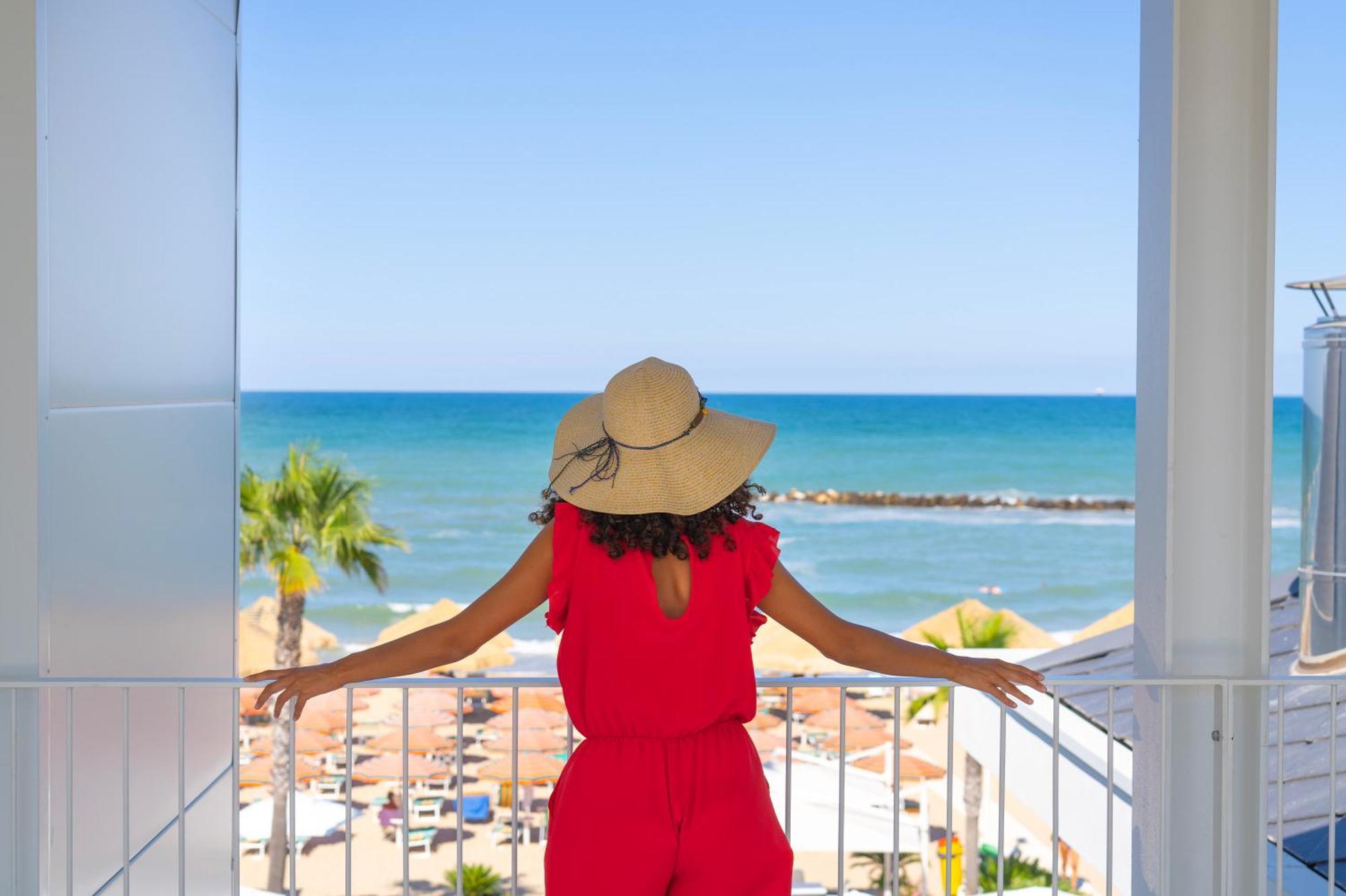 Albergo Punta De L'Est Francavilla Al Mare Exteriör bild