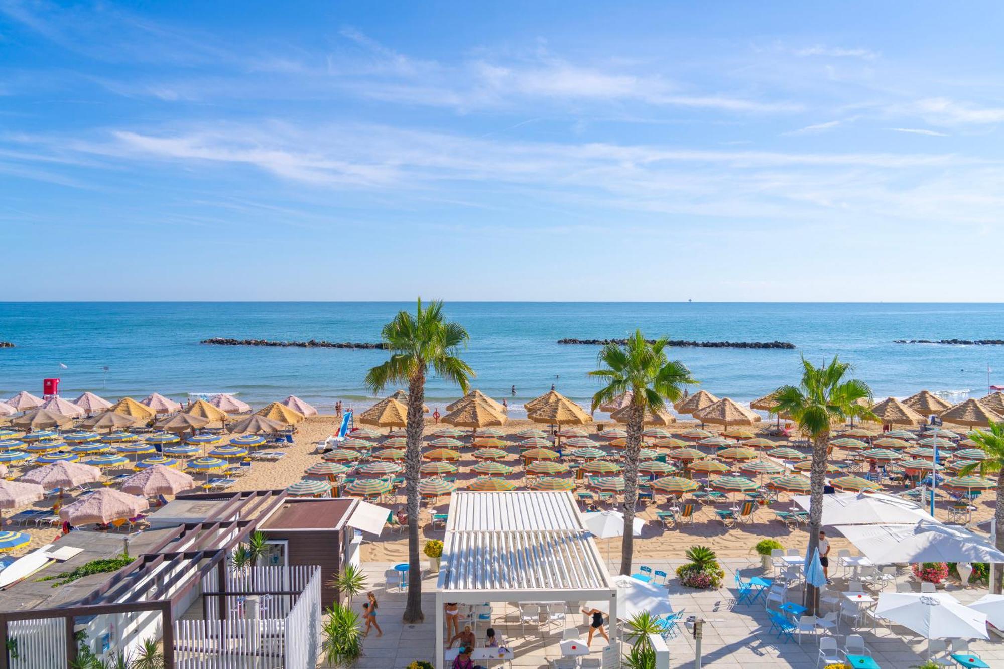 Albergo Punta De L'Est Francavilla Al Mare Exteriör bild
