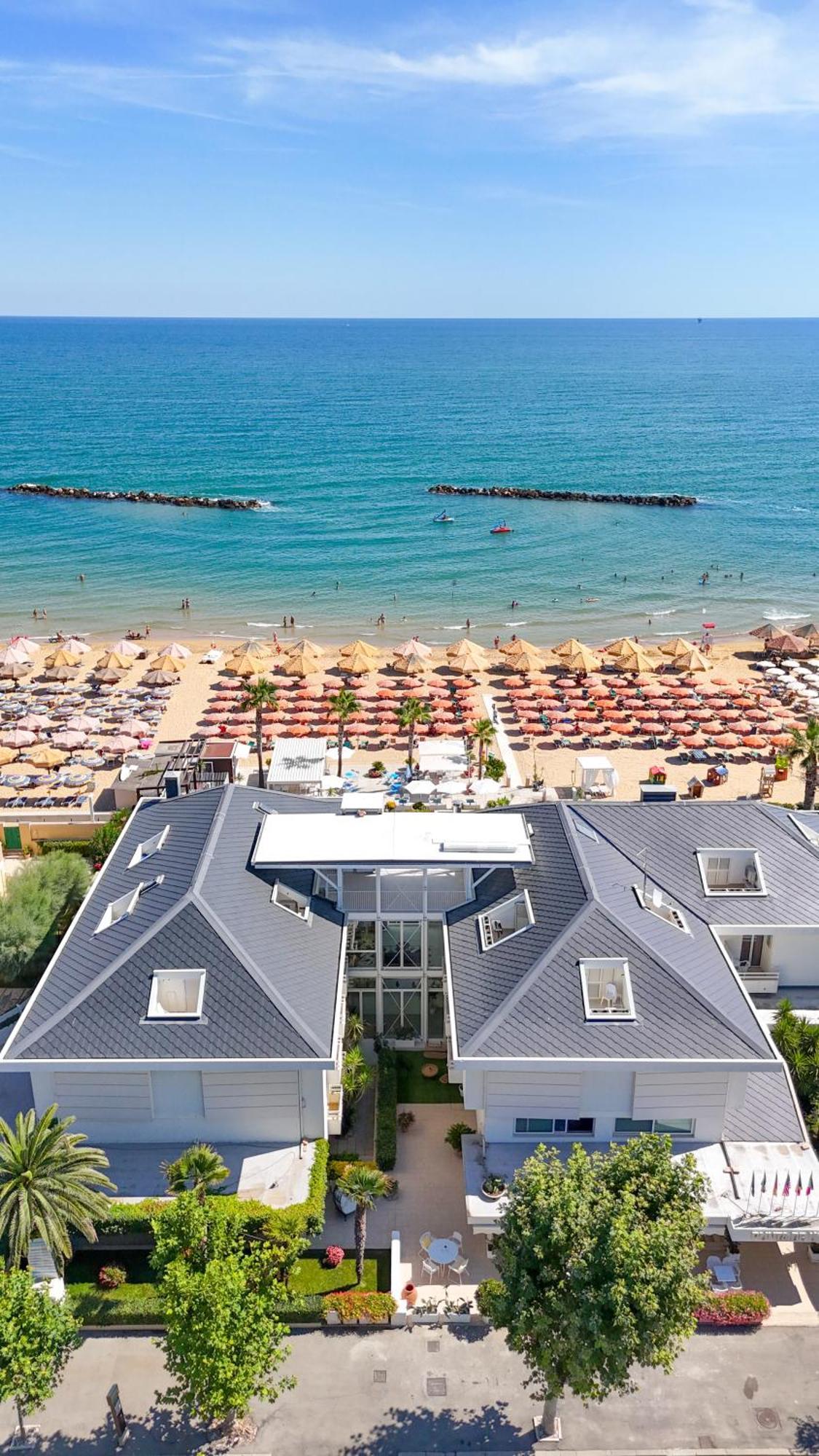 Albergo Punta De L'Est Francavilla Al Mare Exteriör bild