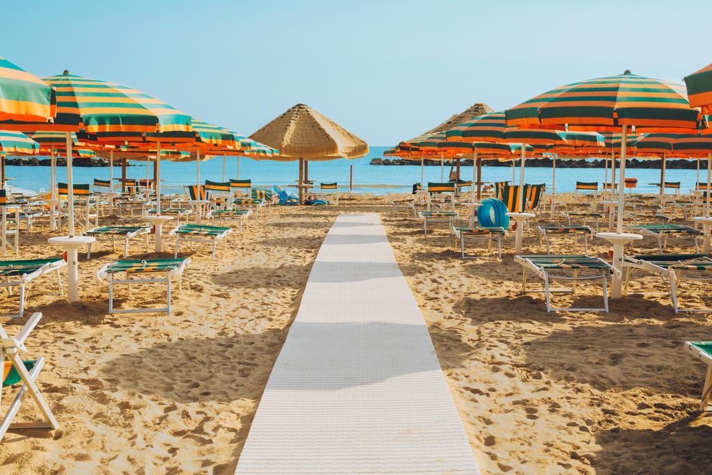 Albergo Punta De L'Est Francavilla Al Mare Exteriör bild