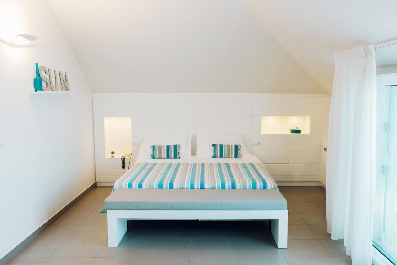 Albergo Punta De L'Est Francavilla Al Mare Exteriör bild